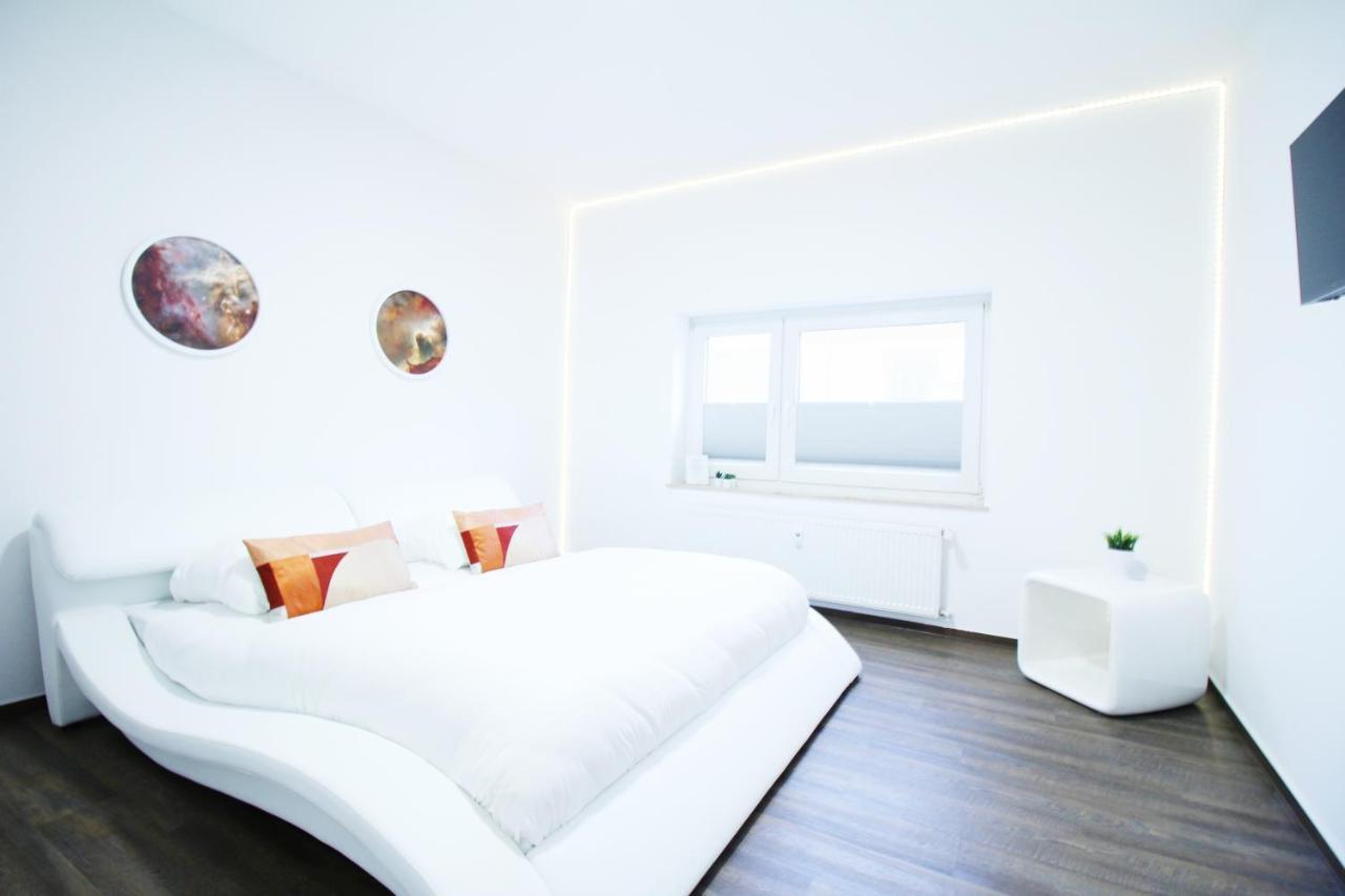 Secret Hideaways Space Loft Wohndesign Auf 2 Etagen L 450M Bis Uni Duisburg Bagian luar foto