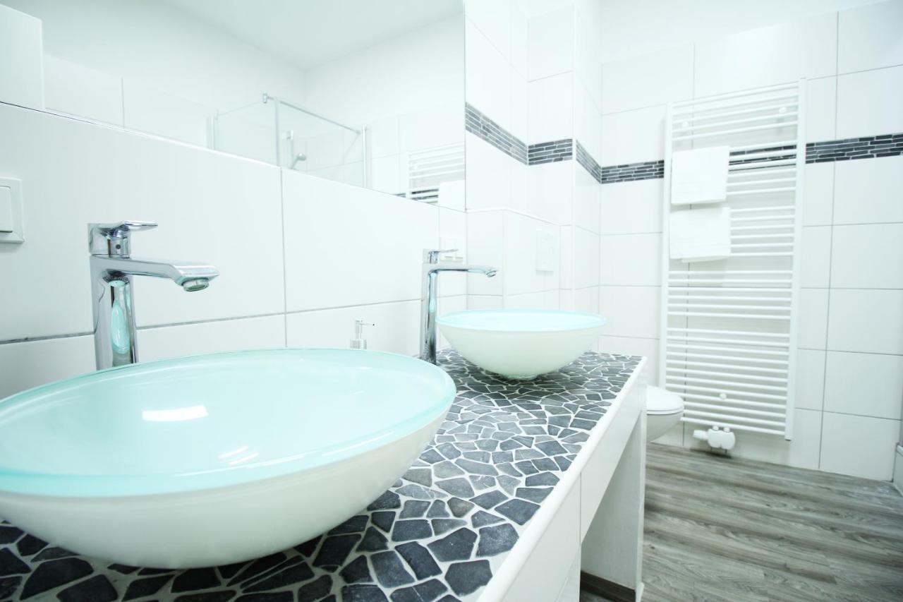 Secret Hideaways Space Loft Wohndesign Auf 2 Etagen L 450M Bis Uni Duisburg Bagian luar foto